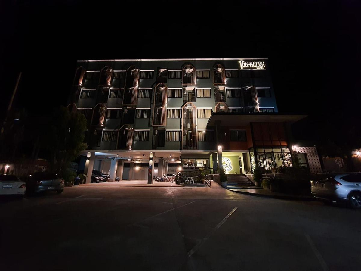 โรงแรมต้นเงิน Κον Καέν Εξωτερικό φωτογραφία
