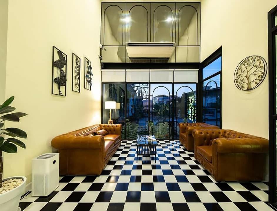 โรงแรมต้นเงิน Κον Καέν Εξωτερικό φωτογραφία